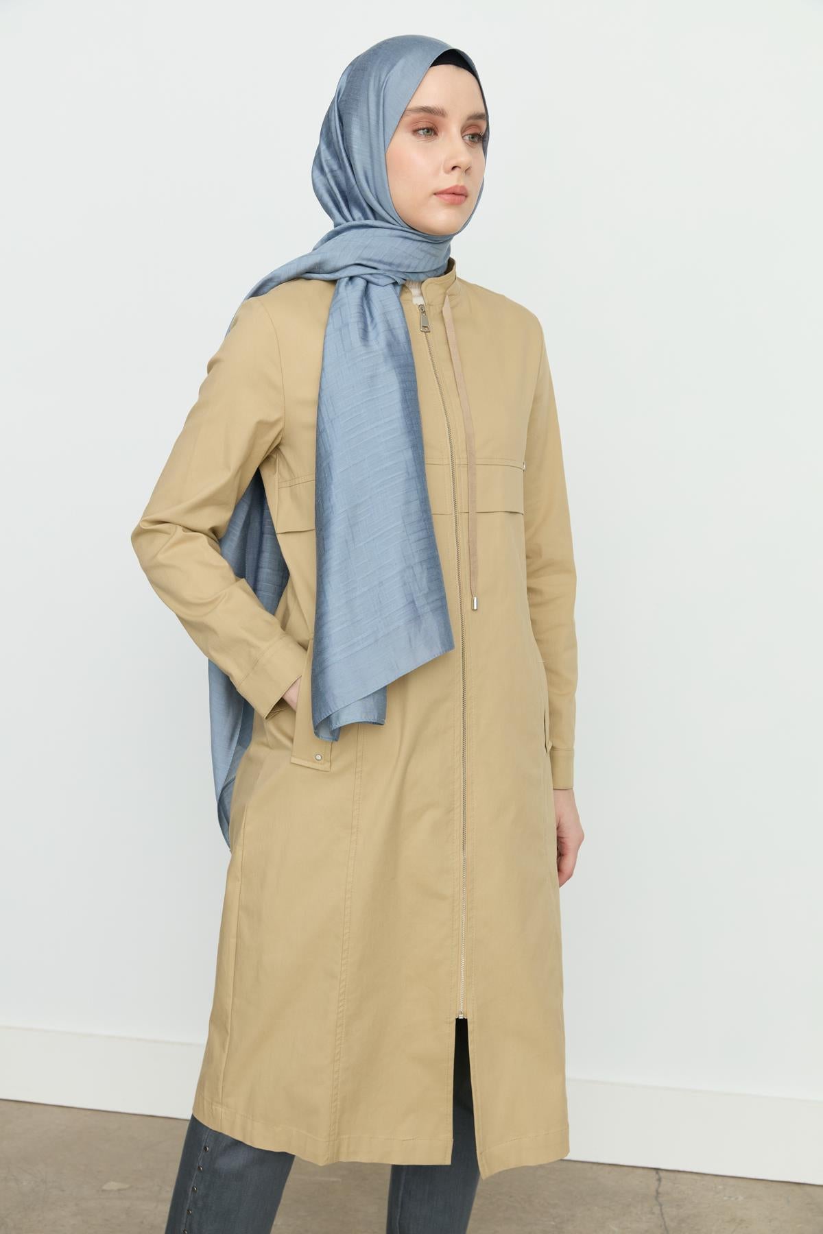 Aksesuar Detaylı Kap Camel