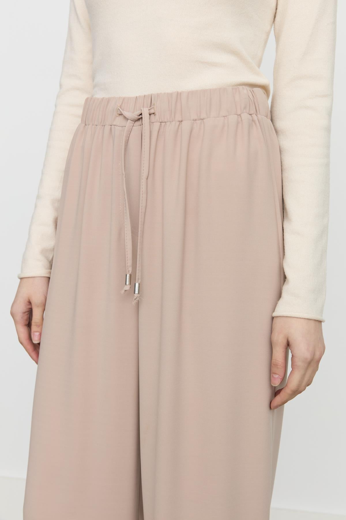 Beli Bağcıklı Bol Pantolon Bej