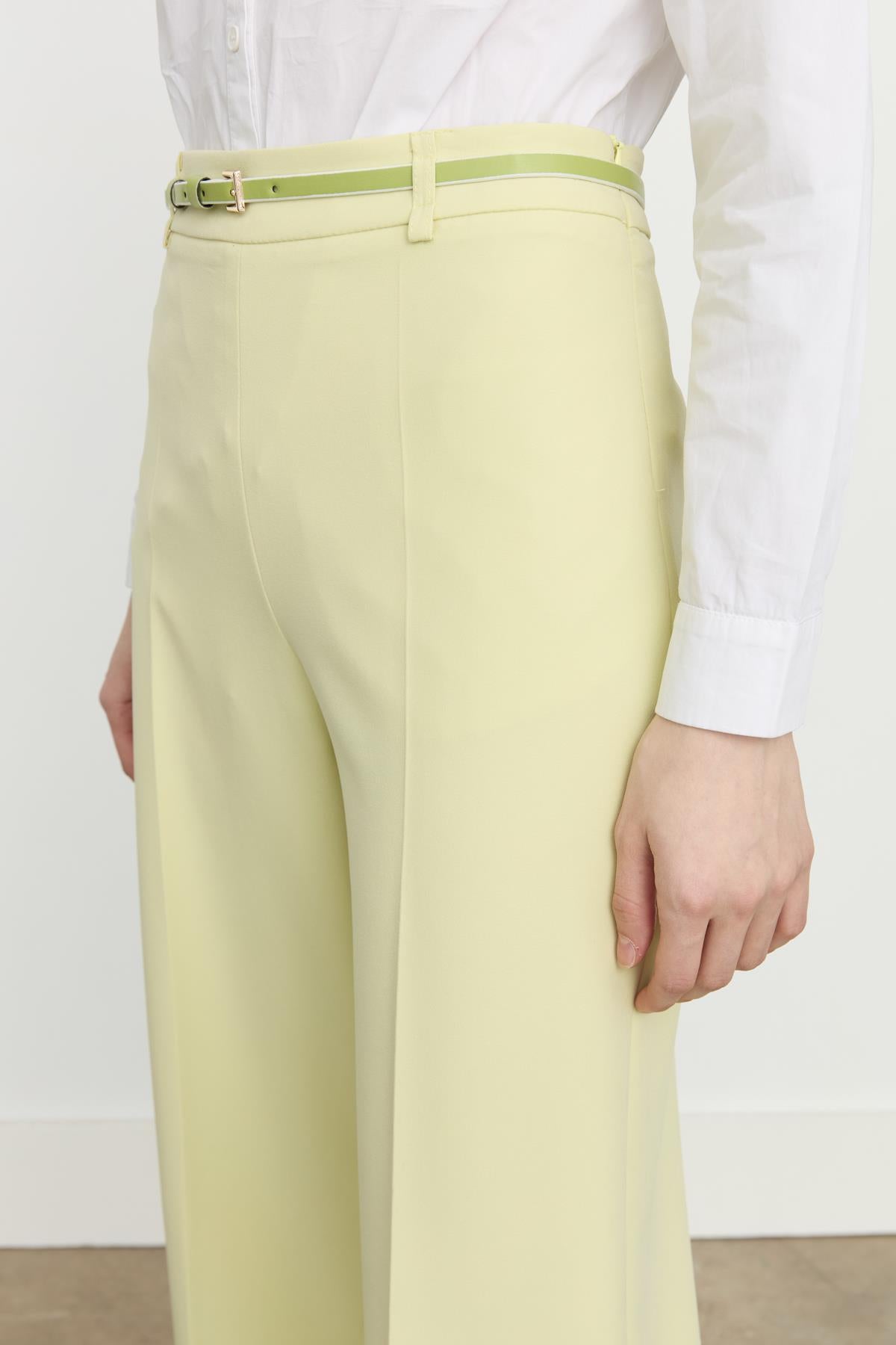 Beli İnce Kemerli Düz Paça Pantolon Fıstık Yeşili