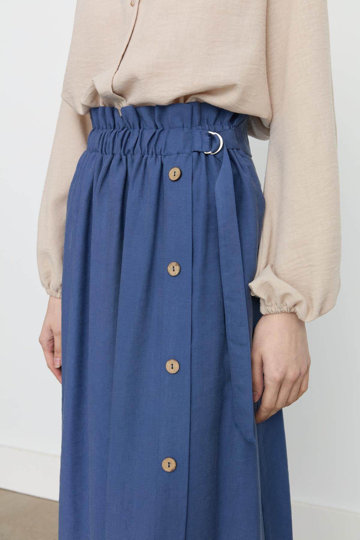 Beli Lastikli Aksesuar Detaylı Tencel Etek İndigo