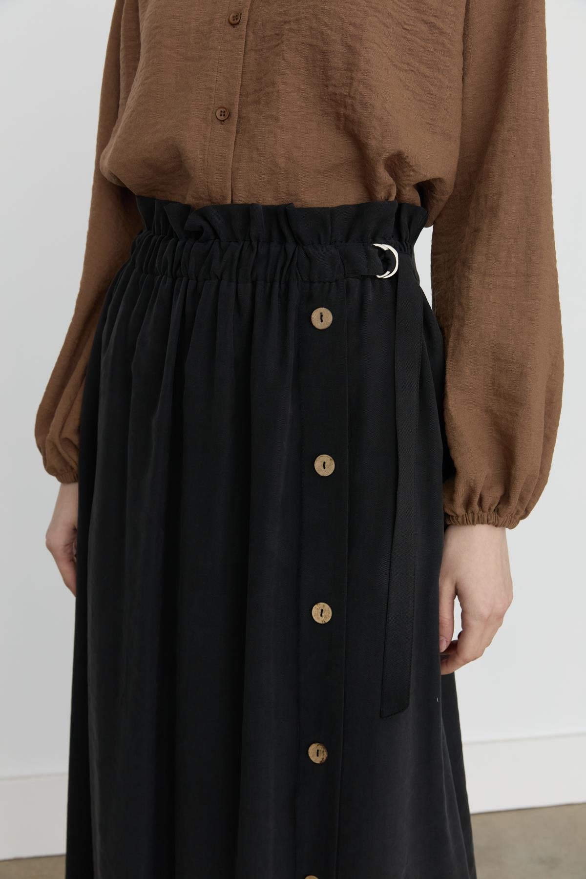 Beli Lastikli Aksesuar Detaylı Tencel Etek Siyah