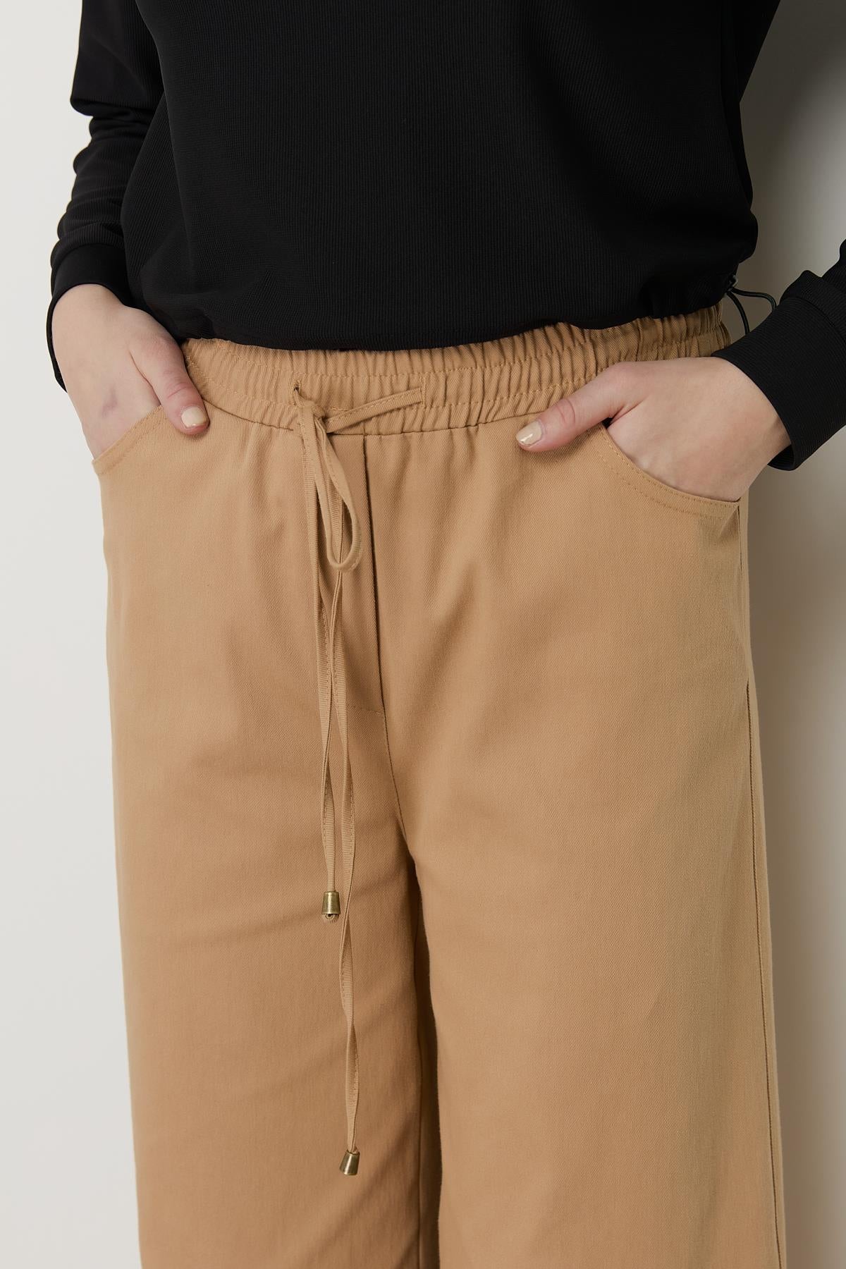 Beli Lastikli Bol Paça Kanvas Pantolon Camel