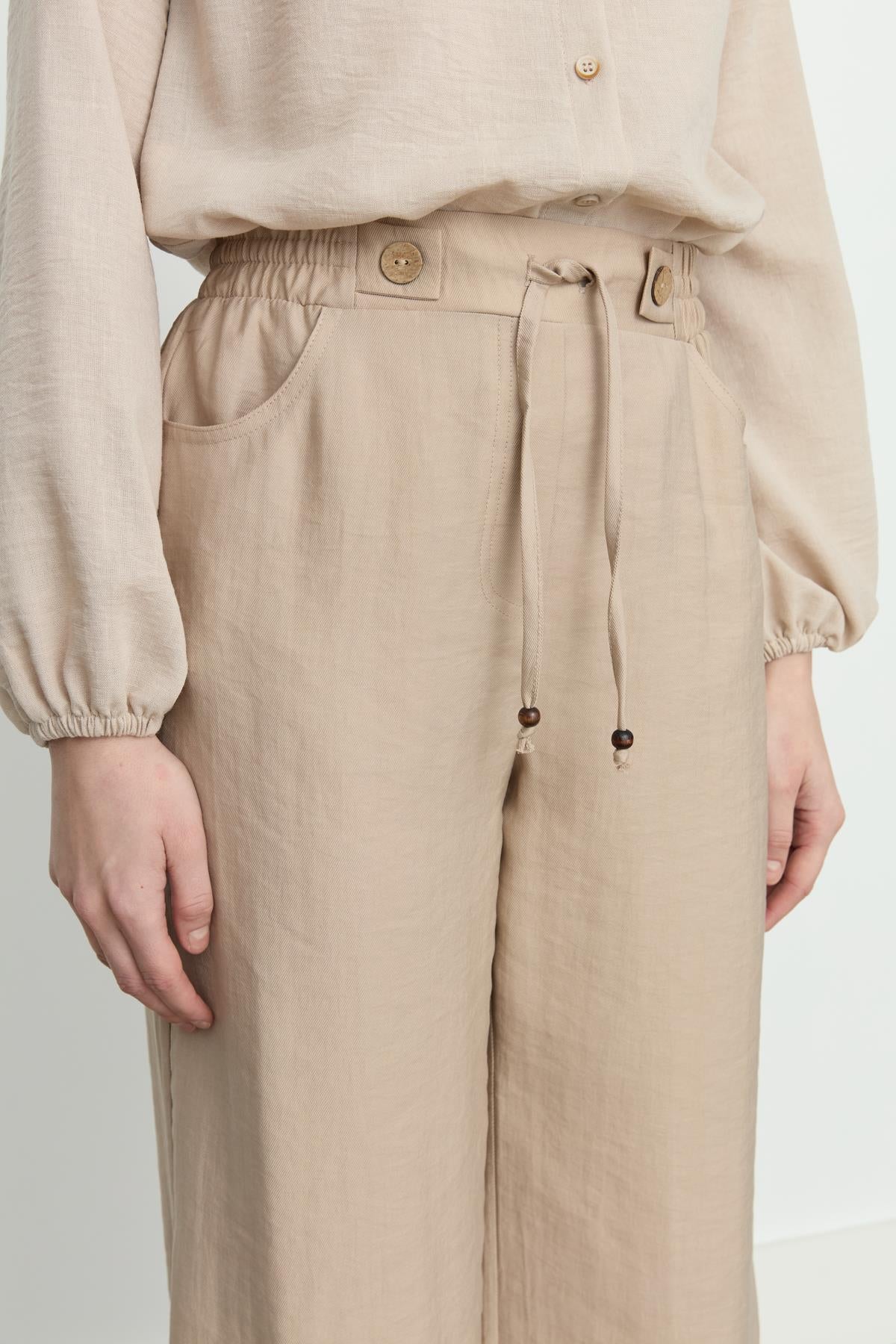Beli Lastikli Bol Paça Tencel Pantolon Kumsal