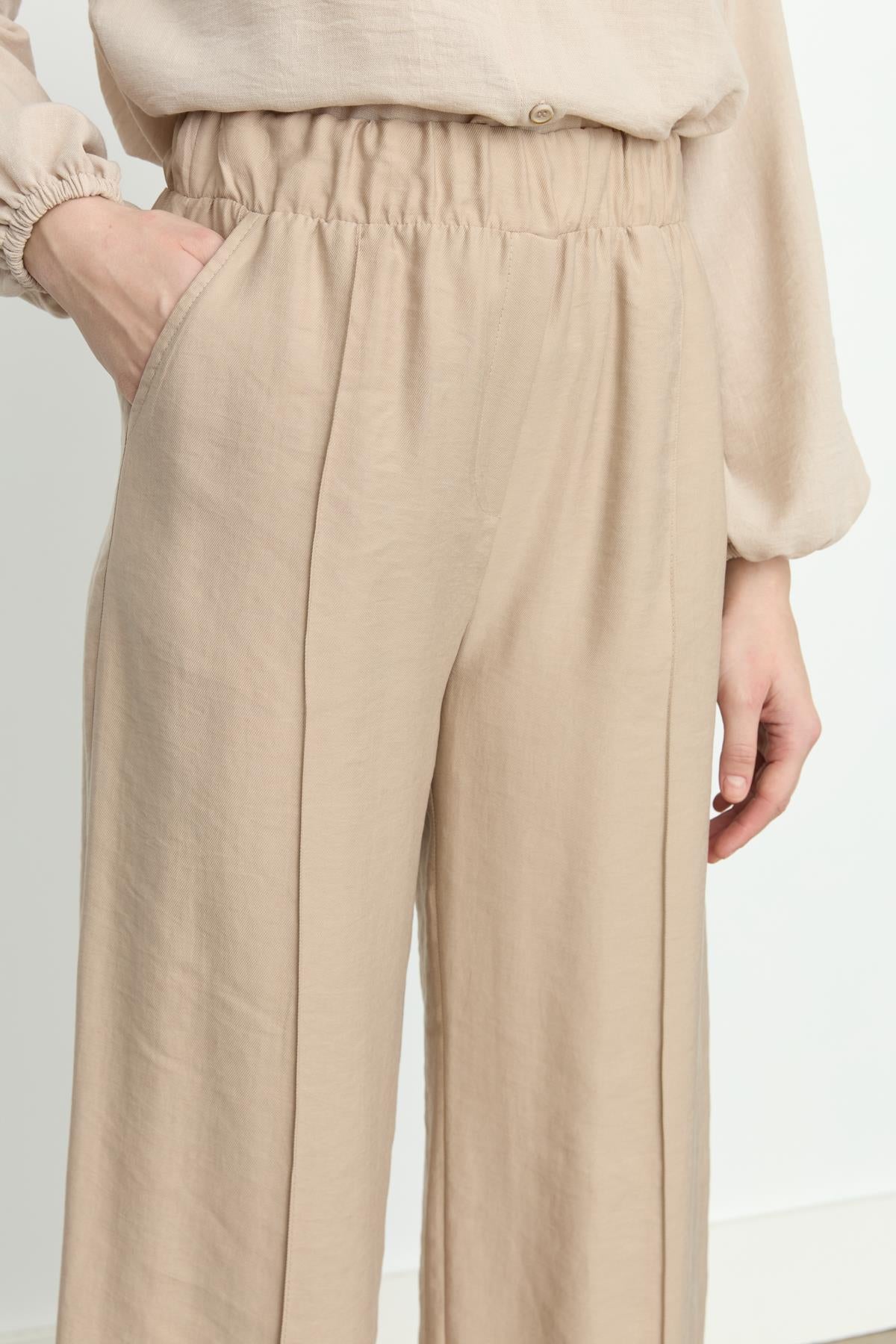 Nervür Detaylı Bol Paça Tencel Pantolon Kumsal