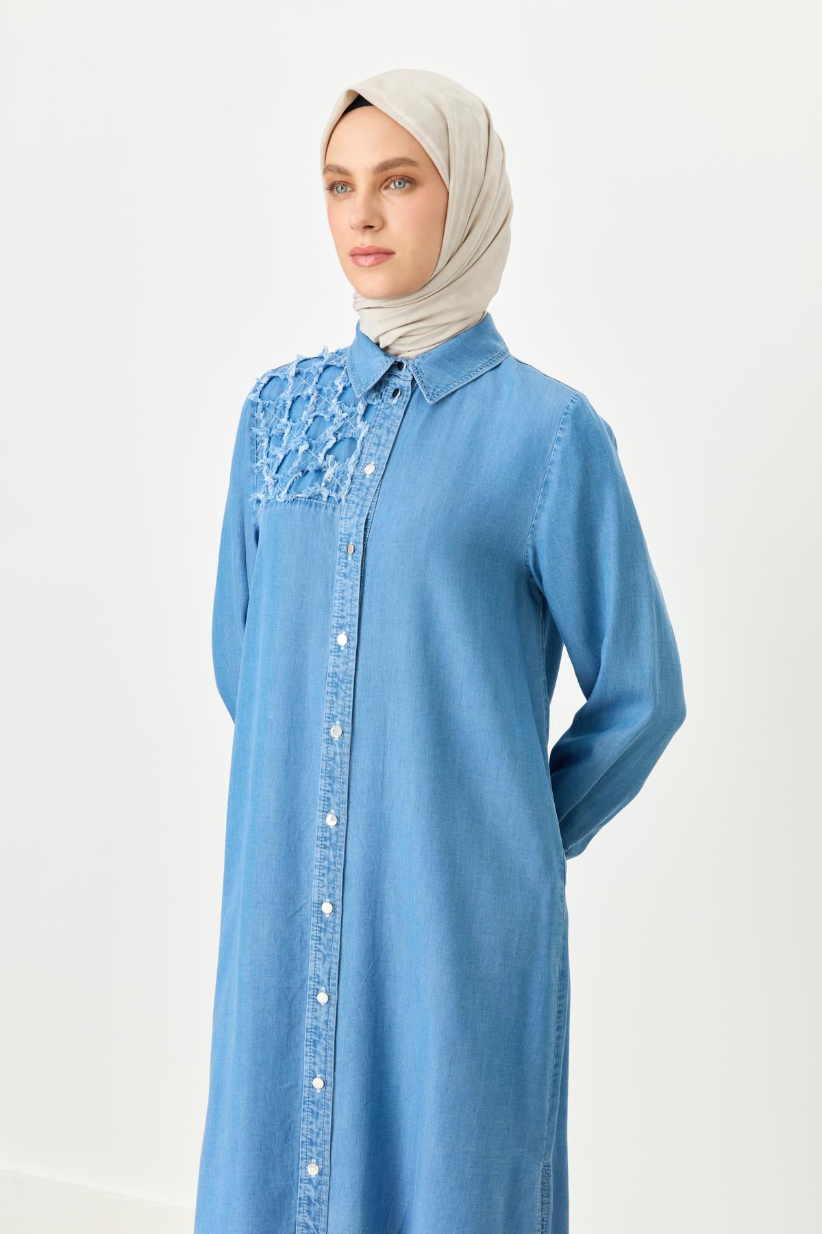 Püskül Detaylı Tencel Tunik Buz