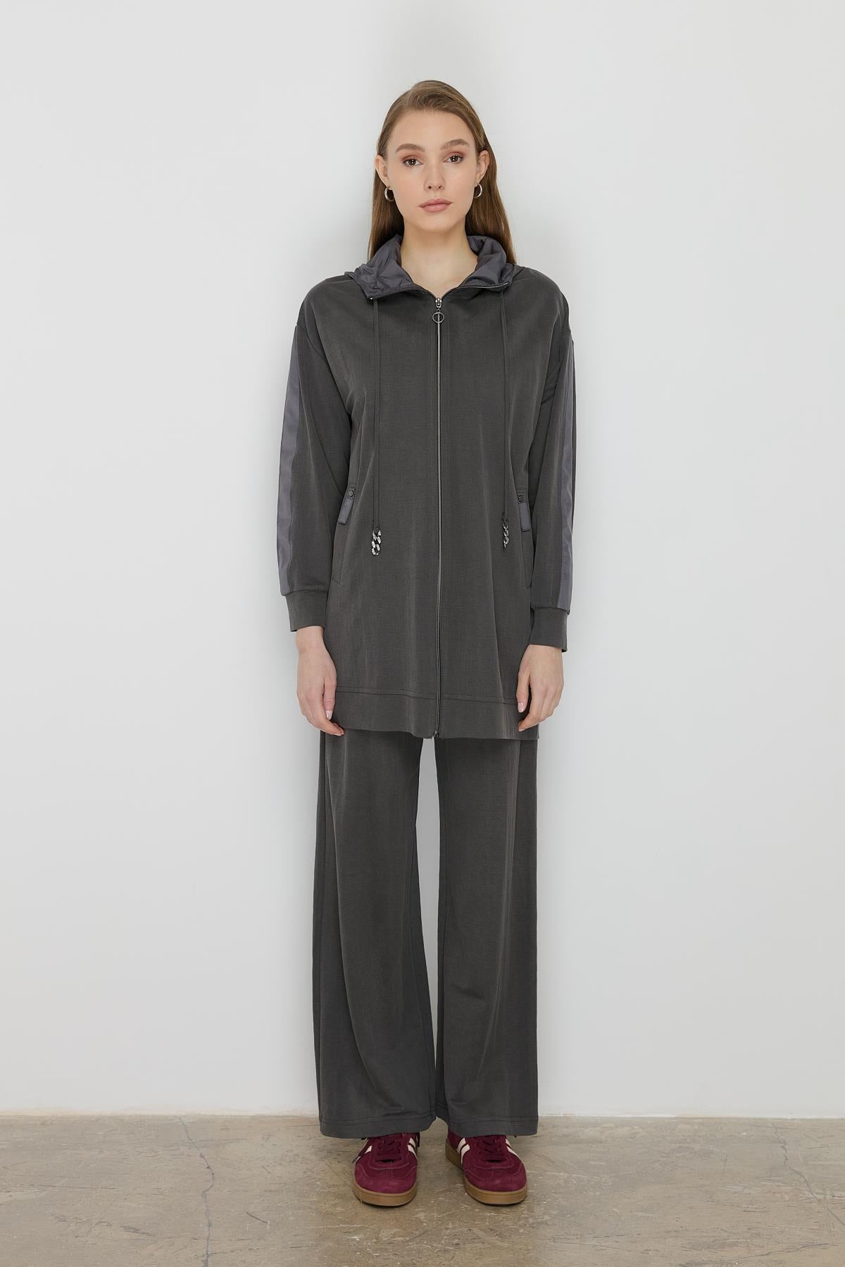 Spor Mix Kumaş Detaylı Pantolon Tunik Takım Füme