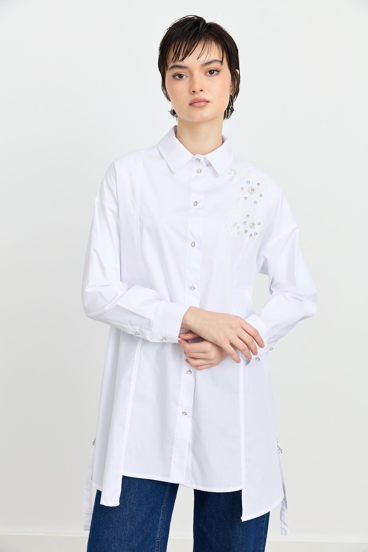 Taş Aksesuarlı Poplin Tunik Beyaz