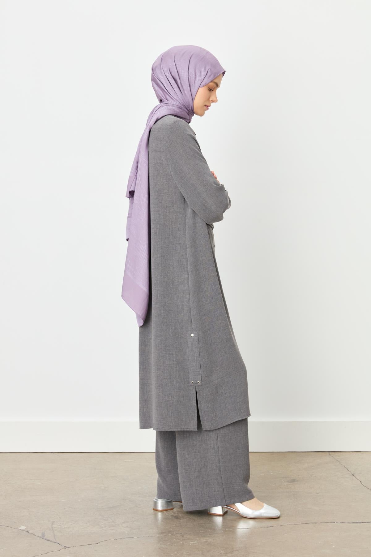 Yaka Detaylı Pantolon Tunik Takım Füme