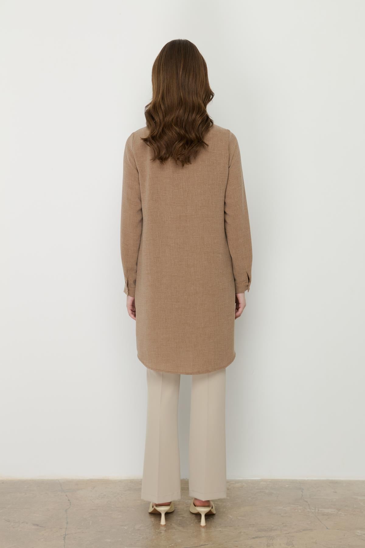 Yakası Bağlamalı Basic Tunik Camel