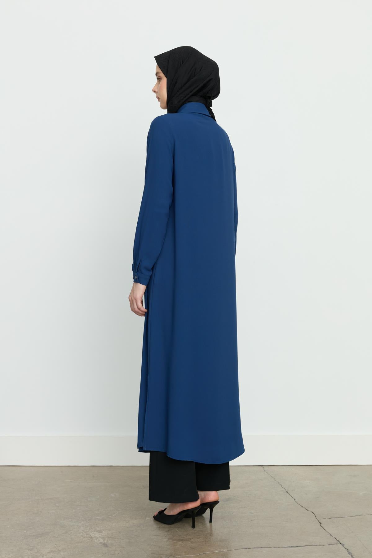 Yanları Yırtmaçlı Basic Tunik İndigo
