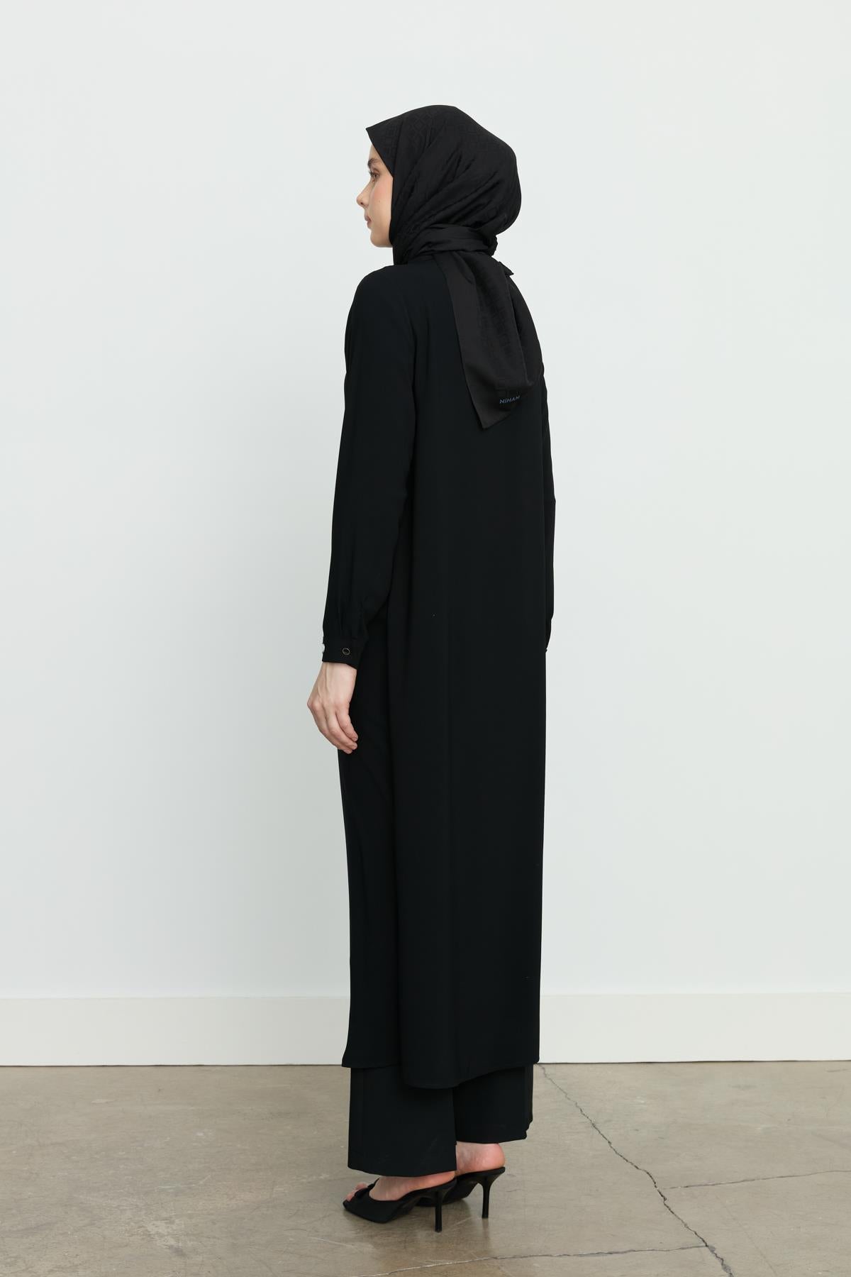 Yanları Yırtmaçlı Basic Tunik Siyah