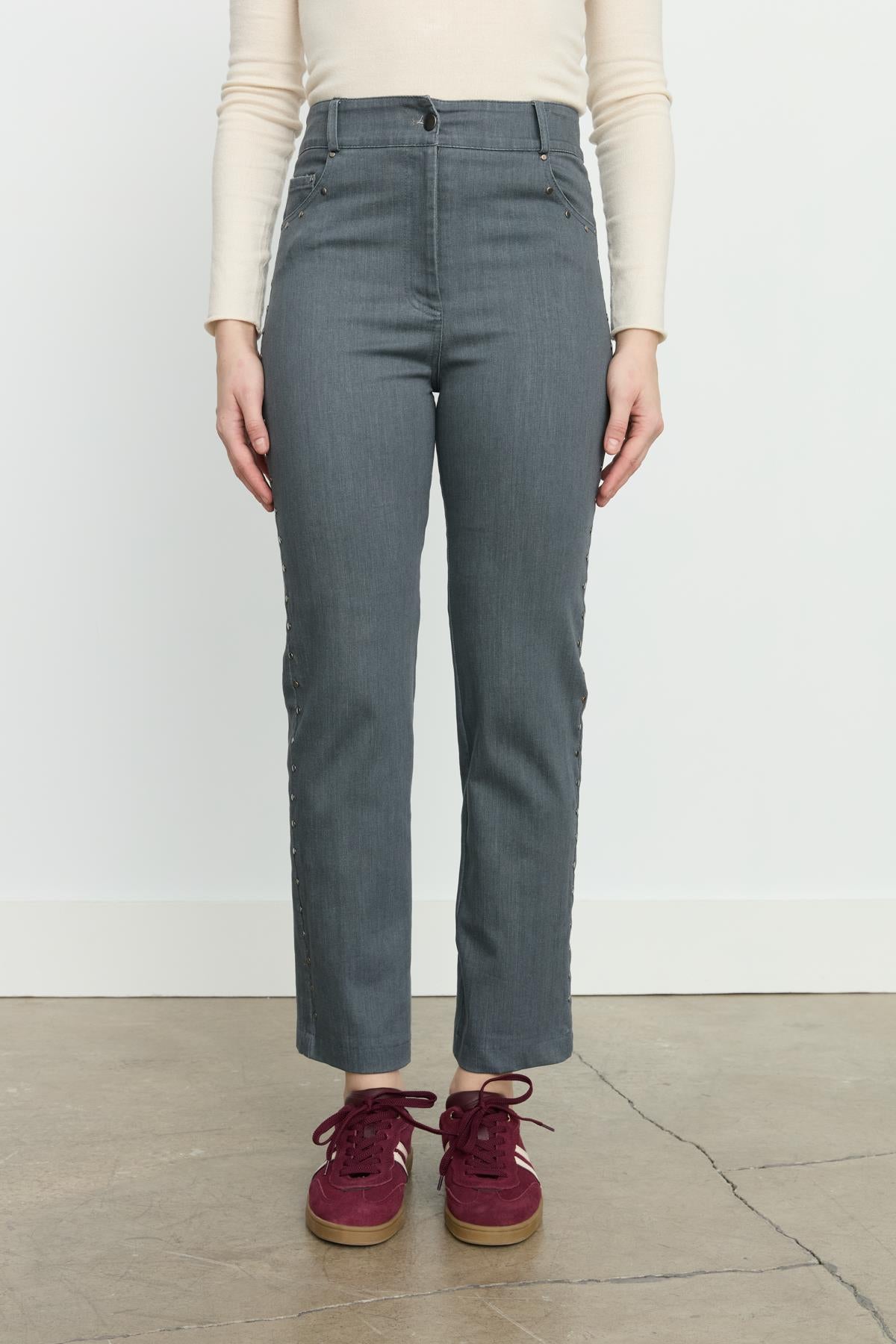 Yanları Zımbalı Düz Paça Denim Pantolon Füme